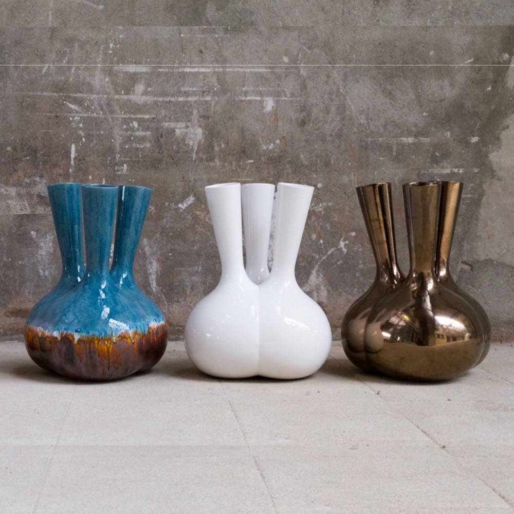 3 mama vases by roderick vos for, Cor Unum.
